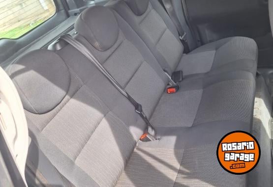 Utilitarios - Citroen berlingo 2013 Diesel 167000Km - En Venta