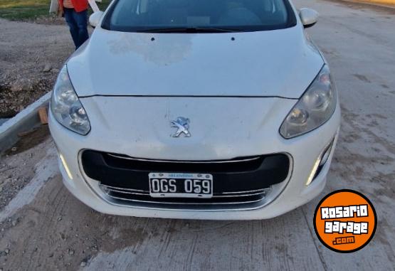 Autos - Peugeot 308 allure 2014 Nafta 126000Km - En Venta