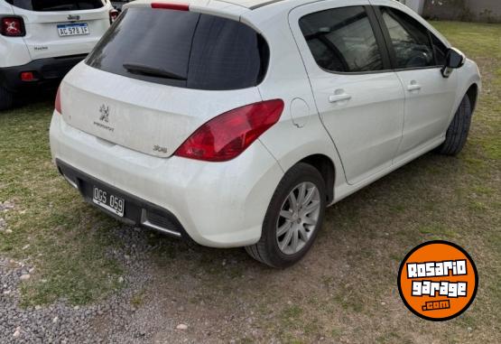 Autos - Peugeot 308 allure 2014 Nafta 126000Km - En Venta