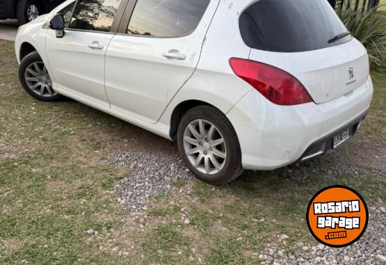 Autos - Peugeot 308 allure 2014 Nafta 126000Km - En Venta