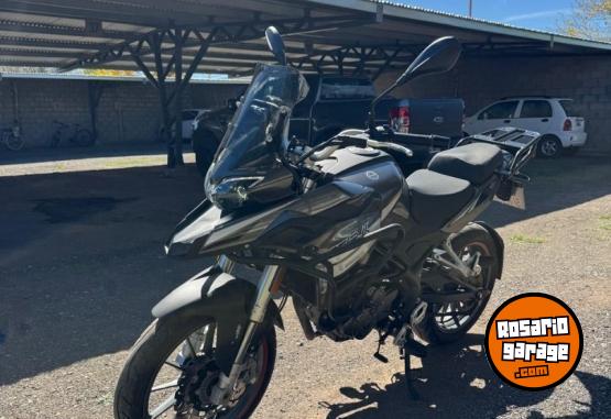 Motos - Benelli Trk251 2022 Nafta 4870Km - En Venta
