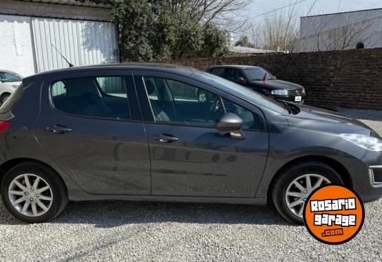Autos - Peugeot 308 2015 Nafta 127000Km - En Venta
