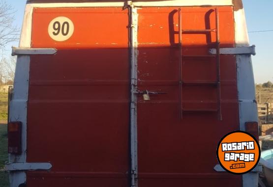 Camiones y Grúas - Mercedes benz 608 - En Venta