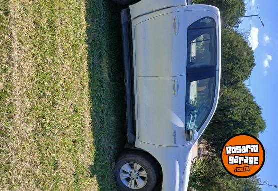 Camionetas - Toyota HILUX SRV DC 4X4 MT 2016 Diesel 240000Km - En Venta