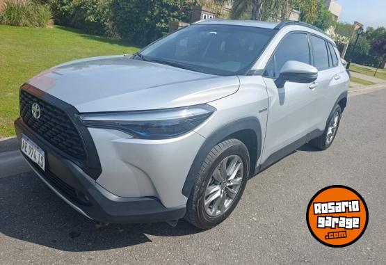 Autos - Toyota Corolla Cross H�brida xei 2021 Electrico / Hibrido 99000Km - En Venta