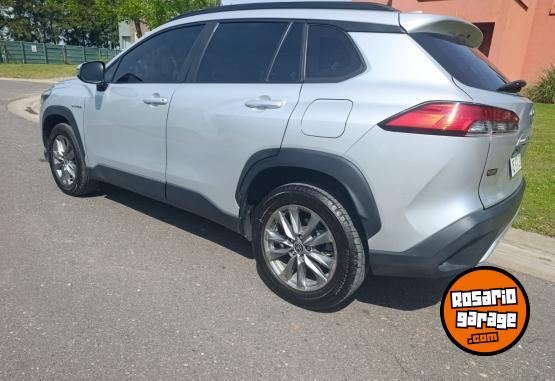 Autos - Toyota Corolla Cross H�brida xei 2021 Electrico / Hibrido 99000Km - En Venta