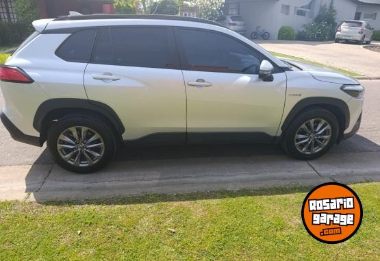 Autos - Toyota Corolla Cross H�brida xei 2021 Electrico / Hibrido 99000Km - En Venta