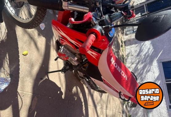 Motos - Honda Tornado 250 2017 Nafta 1300Km - En Venta