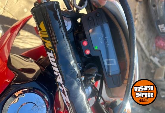 Motos - Honda Tornado 250 2017 Nafta 1300Km - En Venta