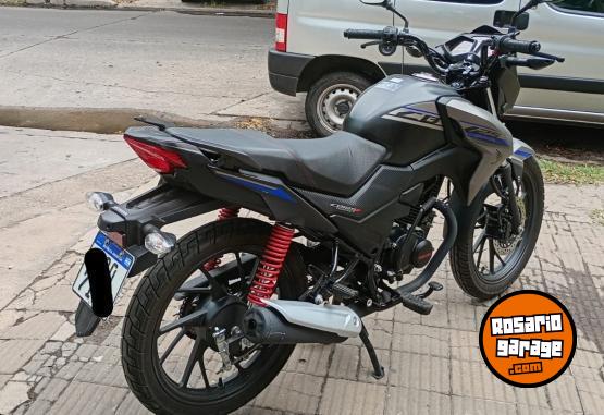 Motos - Honda Twister CB125 2024 Nafta 6700Km - En Venta