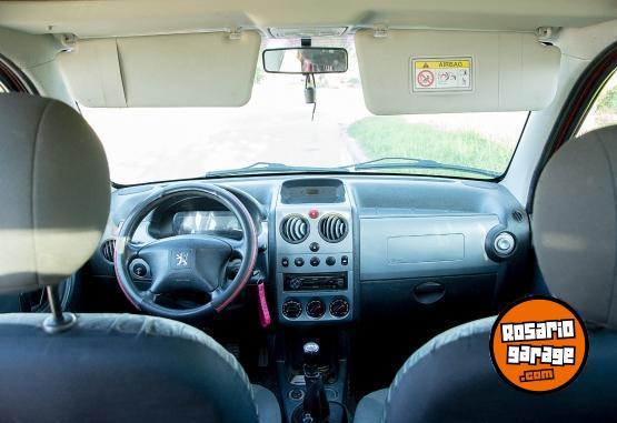 Utilitarios - Peugeot Partner Patagonica 2018 Nafta 160000Km - En Venta