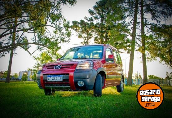 Utilitarios - Peugeot Partner Patagonica 2018 Nafta 160000Km - En Venta