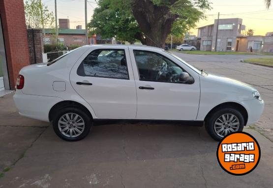 Autos - Fiat SIENA FIRE 1.4 8V 2013 GNC 110000Km - En Venta