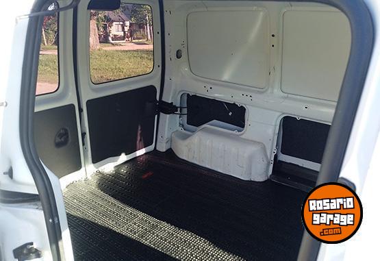 Utilitarios - Citroen Berlingo 2021 Diesel 125000Km - En Venta