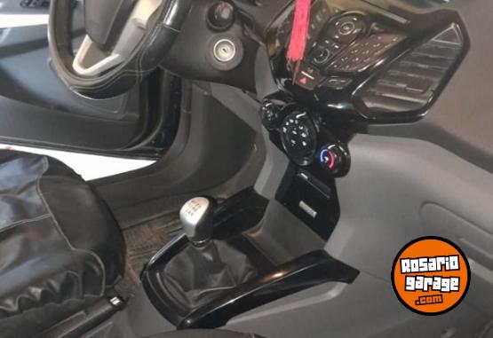 Camionetas - Ford Eco sport 2015 Nafta 81000Km - En Venta
