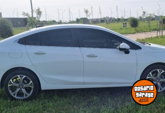 Autos - Chevrolet CRUZE 4P PREMIER 2022 Nafta 72000Km - En Venta