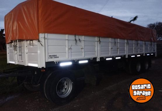 Camiones y Gras - vendo acoplado - En Venta