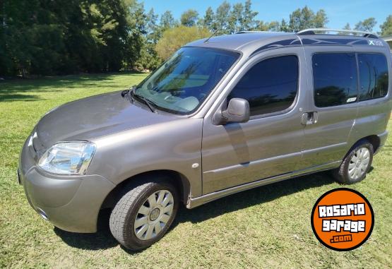 Utilitarios - Citroen BERLINGO MULTISPACE HDI 2016 Diesel 175000Km - En Venta