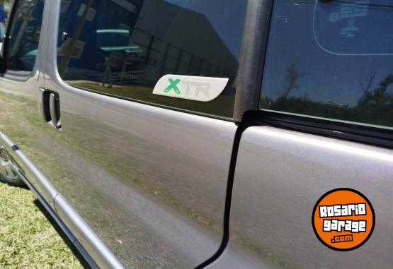 Utilitarios - Citroen BERLINGO MULTISPACE HDI 2016 Diesel 175000Km - En Venta