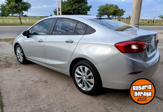 Autos - Chevrolet Cruze LT 2019 Nafta 118000Km - En Venta