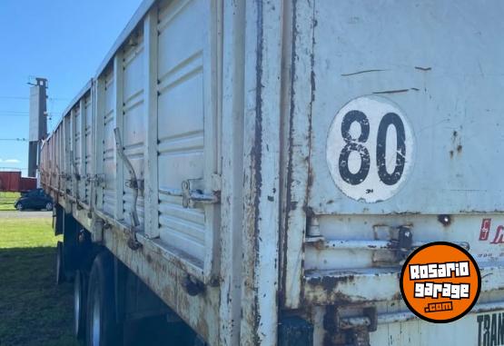 Camiones y Grúas - SEMI GOMATRO 2+1 - En Venta