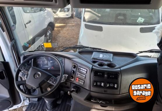 Camiones y Grúas - Atego 1732 Chasis - En Venta