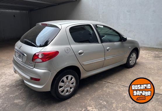 Autos - Peugeot 207 Compact allure 2013 Diesel 108000Km - En Venta