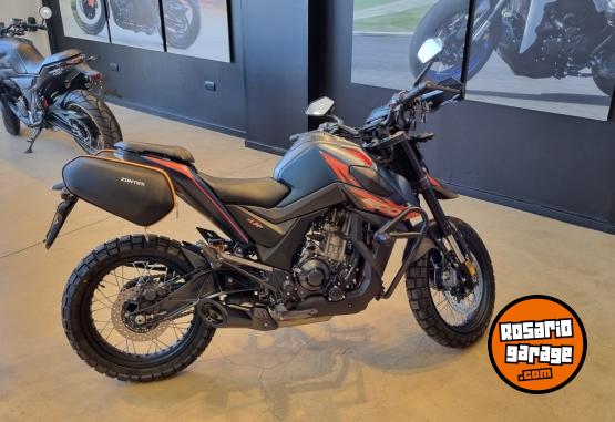 Motos - Zontes U200 2025 Nafta 0Km - En Venta