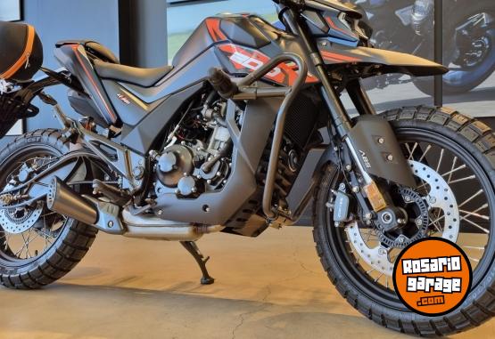 Motos - Zontes U200 2025 Nafta 0Km - En Venta