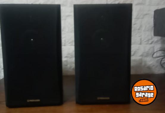 Electrónica - Un par de bafles Pioneer japo eres 3 vías 75 w por csnal - En Venta