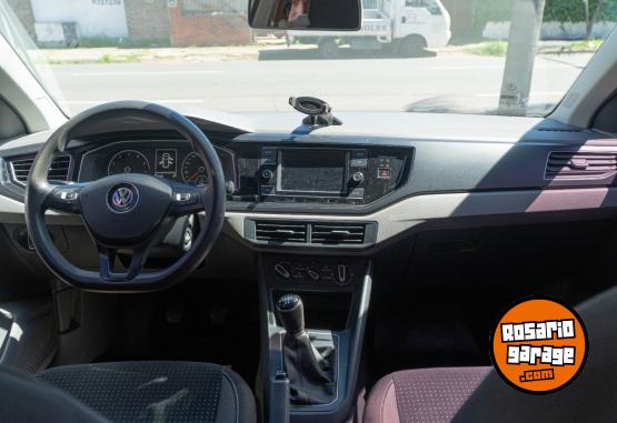 Autos - Volkswagen Polo Confortline 2018 Nafta 113000Km - En Venta