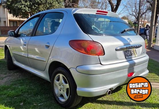 Autos - Peugeot 206 2008 Nafta 190000Km - En Venta