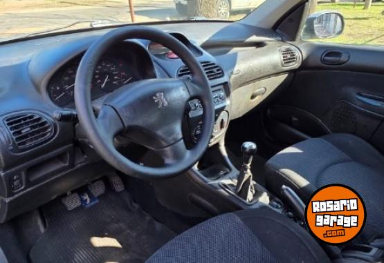 Autos - Peugeot 206 2008 Nafta 190000Km - En Venta