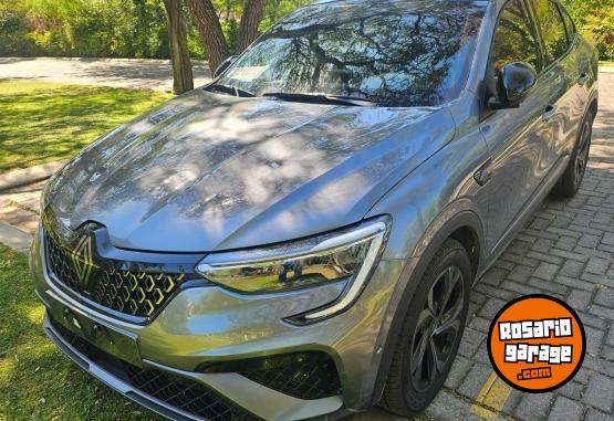 Autos - Renault arkana 1.3t esprit alpine 2025 Electrico / Hibrido 9600Km - En Venta
