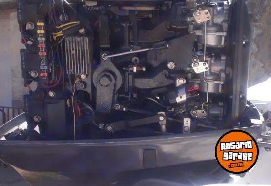 Embarcaciones - Vendo Albatros 530 , Johnson 65 HP - En Venta