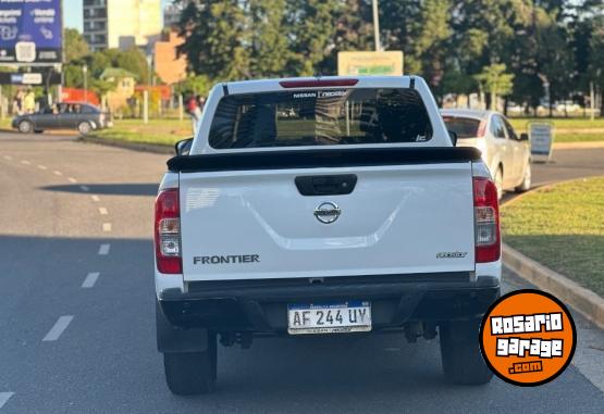 Camionetas - Nissan Frontier 2022 Diesel 95000Km - En Venta