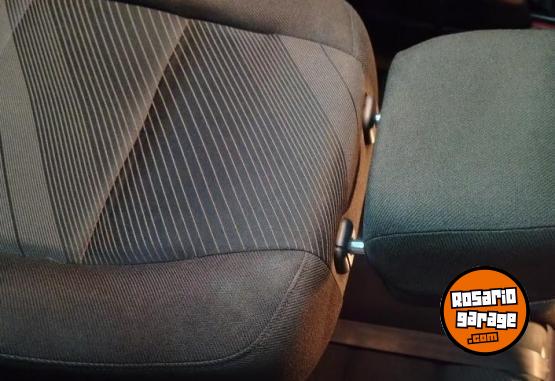 Autos - Peugeot 307 2010 Nafta 210000Km - En Venta