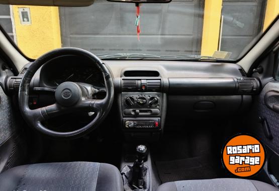 Autos - Chevrolet Corsa 2002 Diesel 280000Km - En Venta