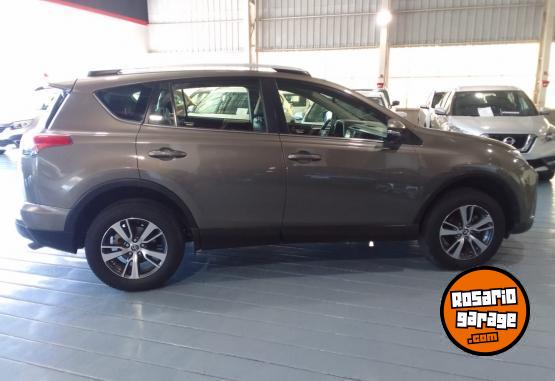 Camionetas - Toyota RAV4 VX 2017 Nafta 90000Km - En Venta