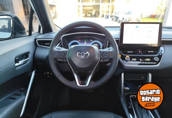Autos - Toyota Corolla Cross SEG Safety 2025 Nafta 3200Km - En Venta