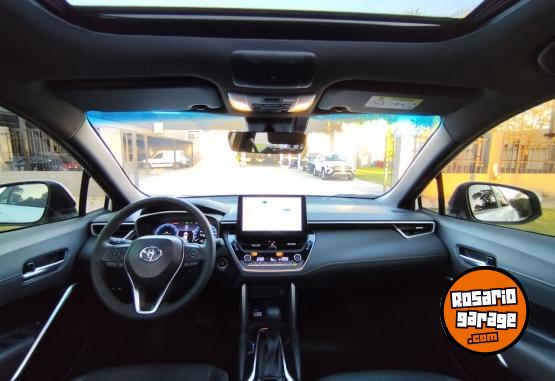 Autos - Toyota Corolla Cross SEG Safety 2025 Nafta 3200Km - En Venta