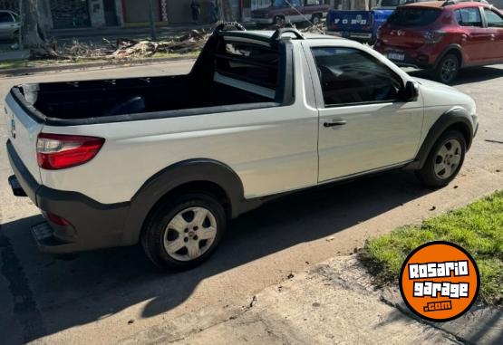 Utilitarios - Fiat strada working 2017 GNC 95000Km - En Venta