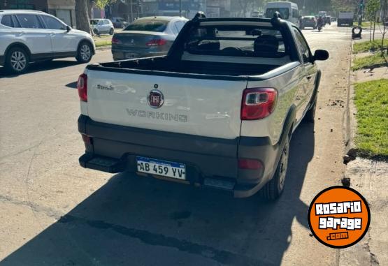 Utilitarios - Fiat strada working 2017 GNC 95000Km - En Venta