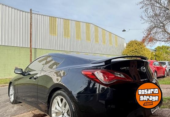Autos - Hyundai Genesis 2013 Nafta 83500Km - En Venta