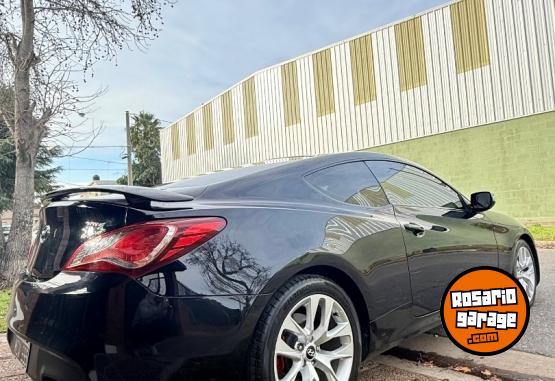 Autos - Hyundai Genesis 2013 Nafta 83500Km - En Venta