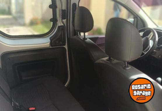 Utilitarios - Renault Kangoo 2019 Diesel 120008Km - En Venta