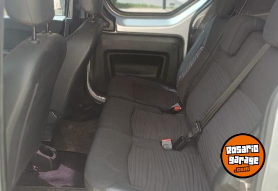 Utilitarios - Renault Kangoo 2019 Diesel 120008Km - En Venta