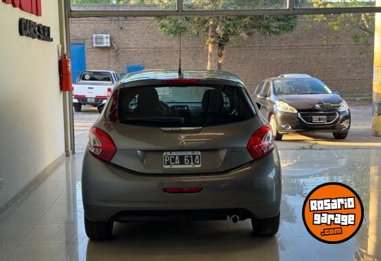 Autos - Peugeot 208 Allure 2015 Nafta 123000Km - En Venta