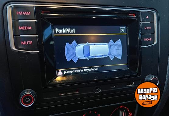 Autos - Volkswagen Suran 1.6 Highline AT 2017 Nafta 133000Km - En Venta