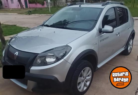 Autos - Renault SANDERO STEPWAY CONFORT 2011 Nafta 238000Km - En Venta